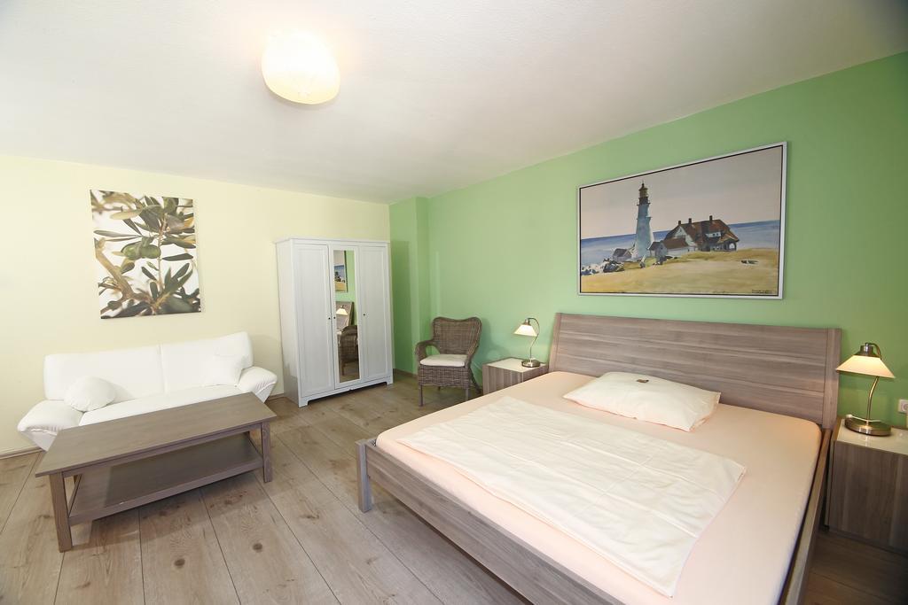 Stadthotel Juelich - Hotelwohnungen Exterior foto